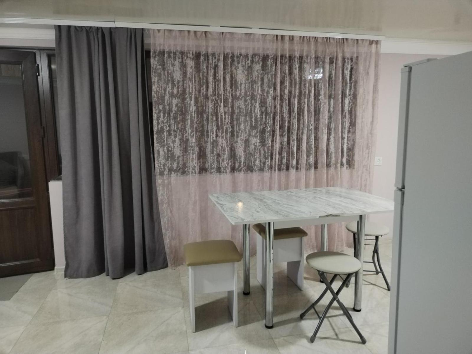 Lyucie Guest House איג'באן מראה חיצוני תמונה
